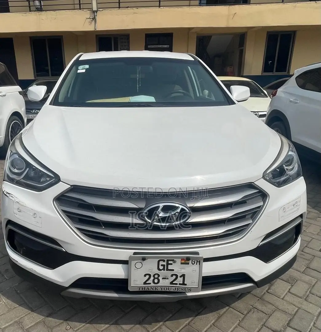 Hyundai Santa Fe 2016 White