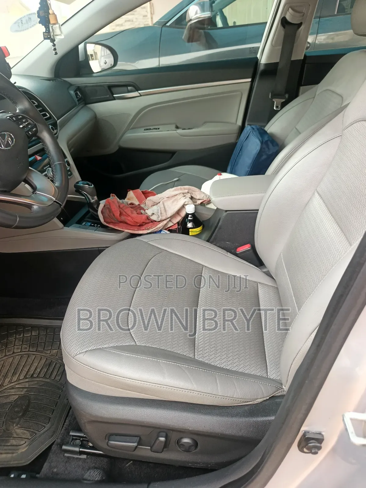 Hyundai Elantra SEL 2019 Silver