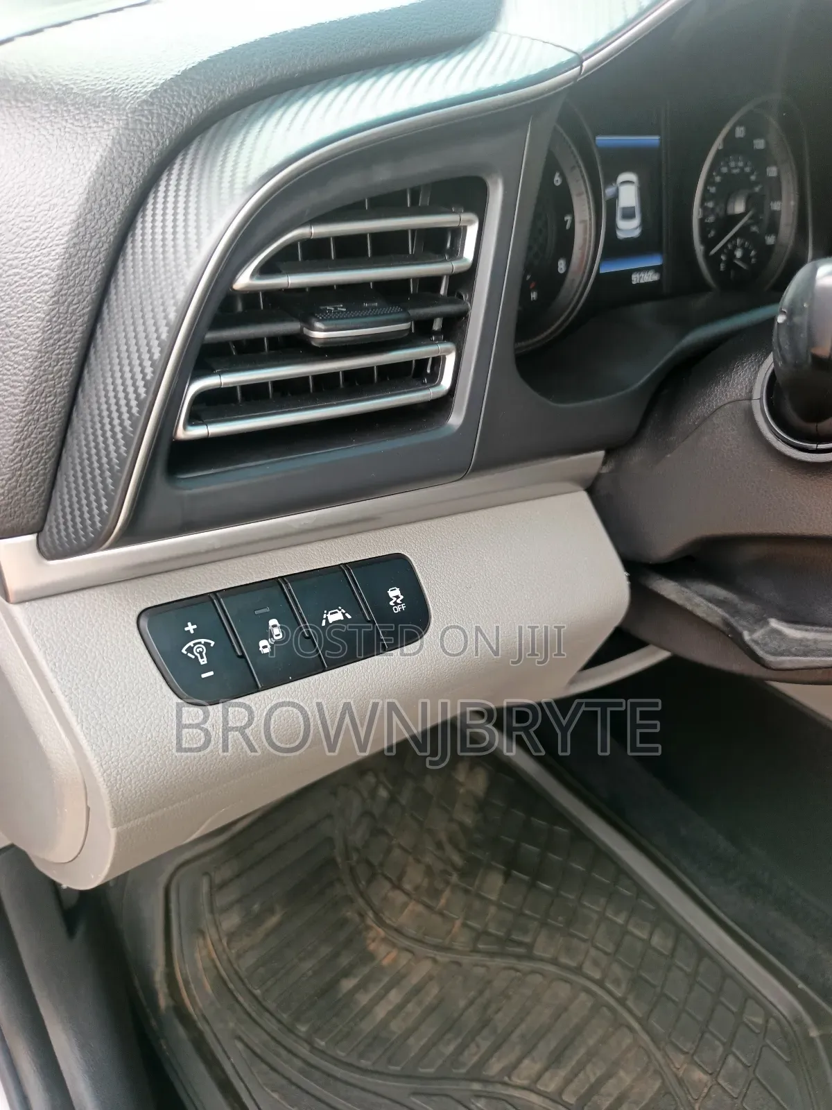 Hyundai Elantra SEL 2019 Silver