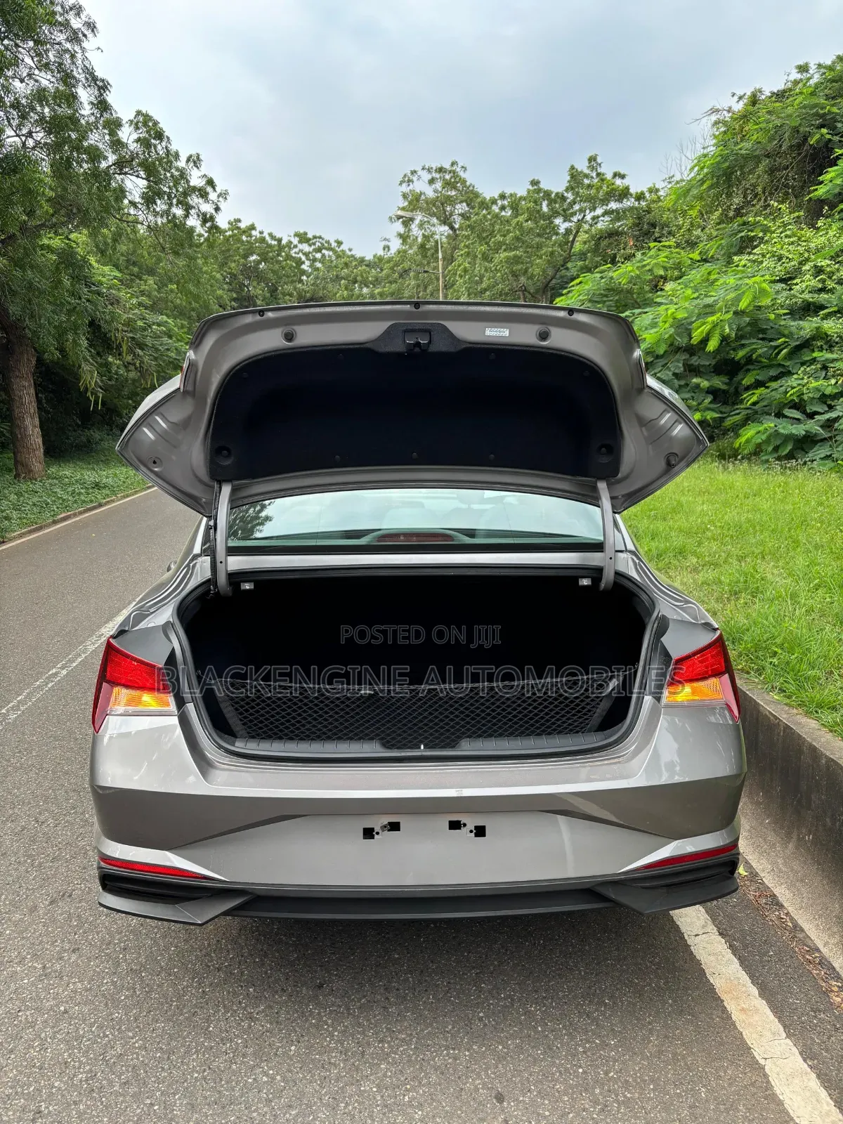 Hyundai Elantra SEL 2023 Ivory