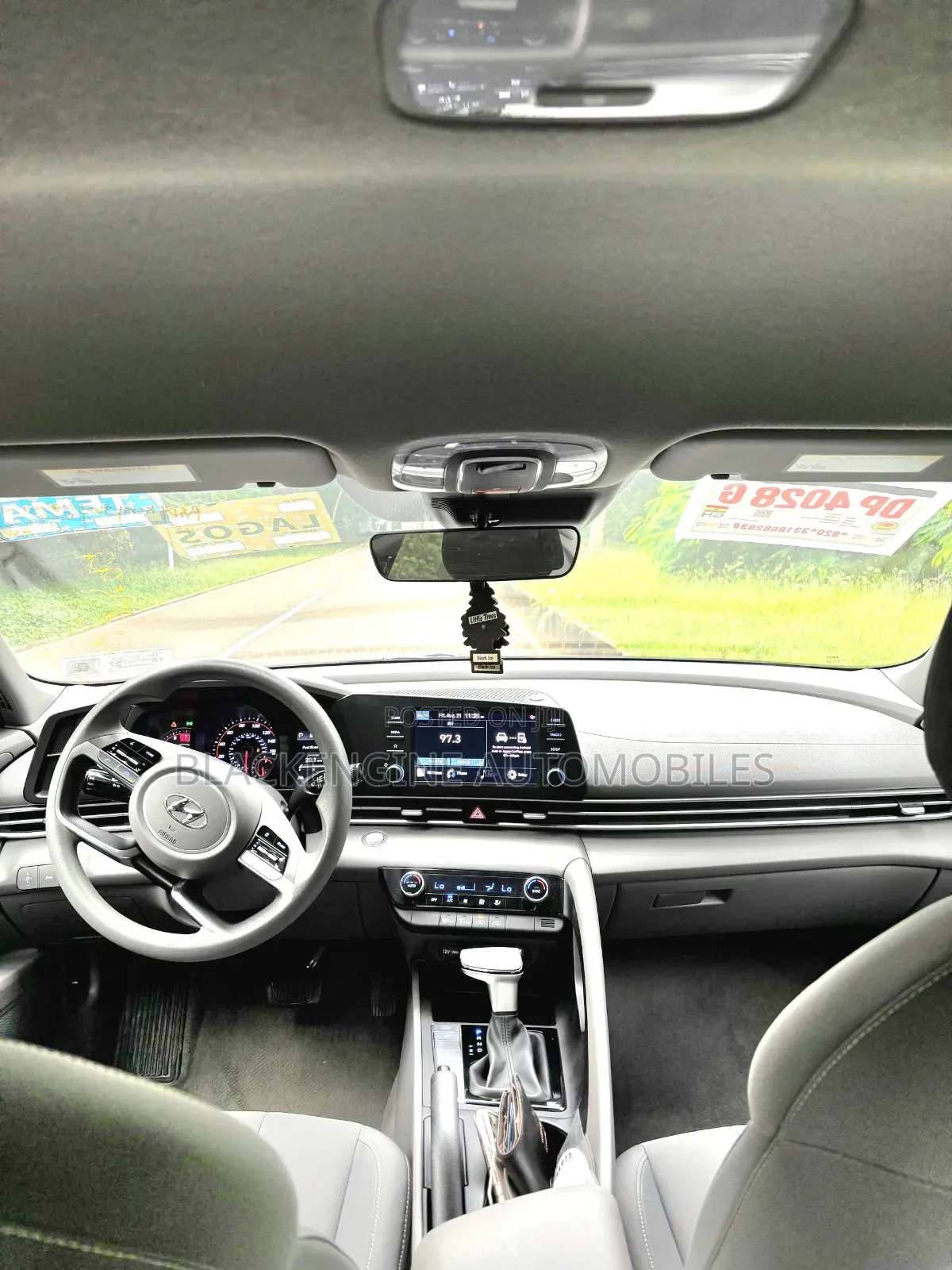 Hyundai Elantra SEL 2023 Ivory