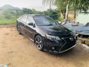 Toyota Camry SE 4dr Sedan (2.5L 4cyl 6A) 2013 Black