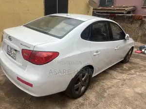 Hyundai Elantra SE 2010 White