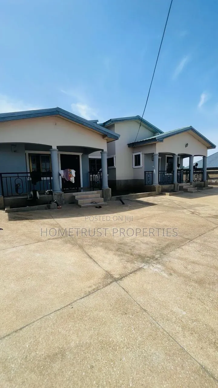 2bdrm Apartment in Ablekuma Ga Odumase, Pentecost for rent