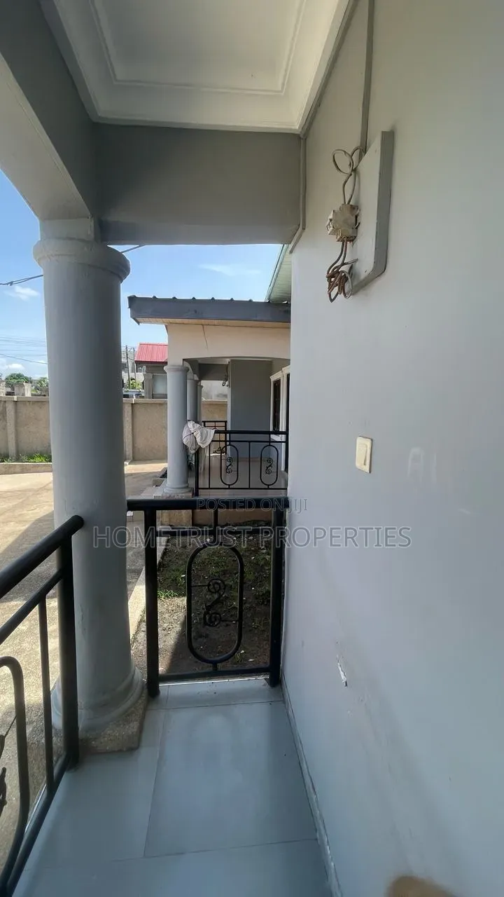 2bdrm Apartment in Ablekuma Ga Odumase, Pentecost for rent