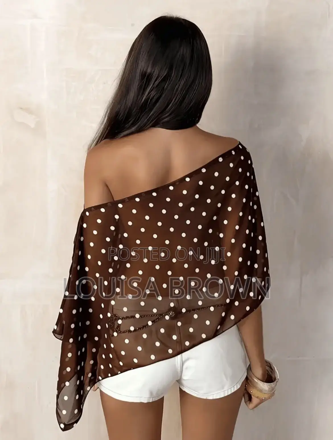 Polka Dot Irregular Three Quartered Sleeve Top