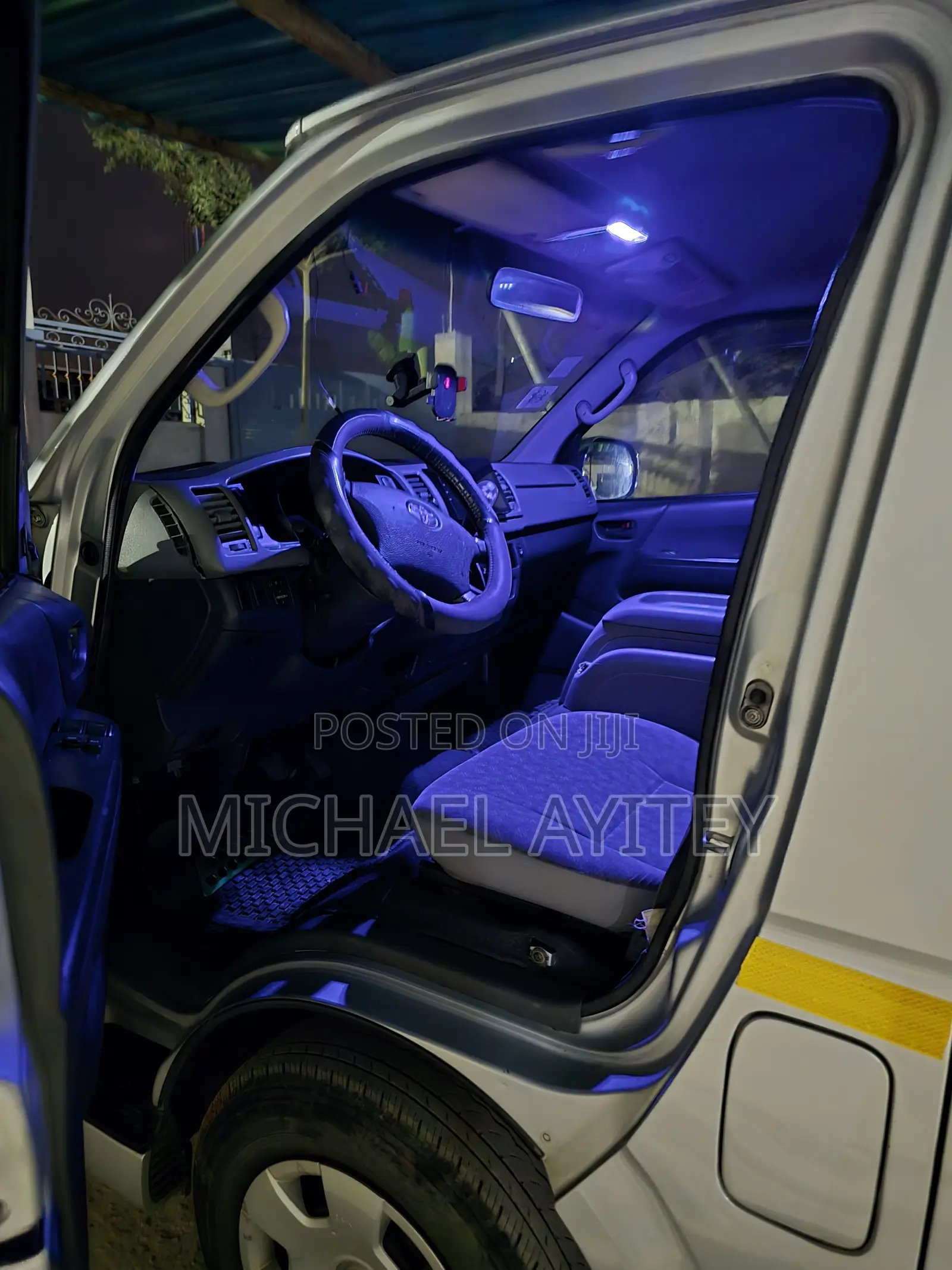 Toyota HiAce 2008 Silver