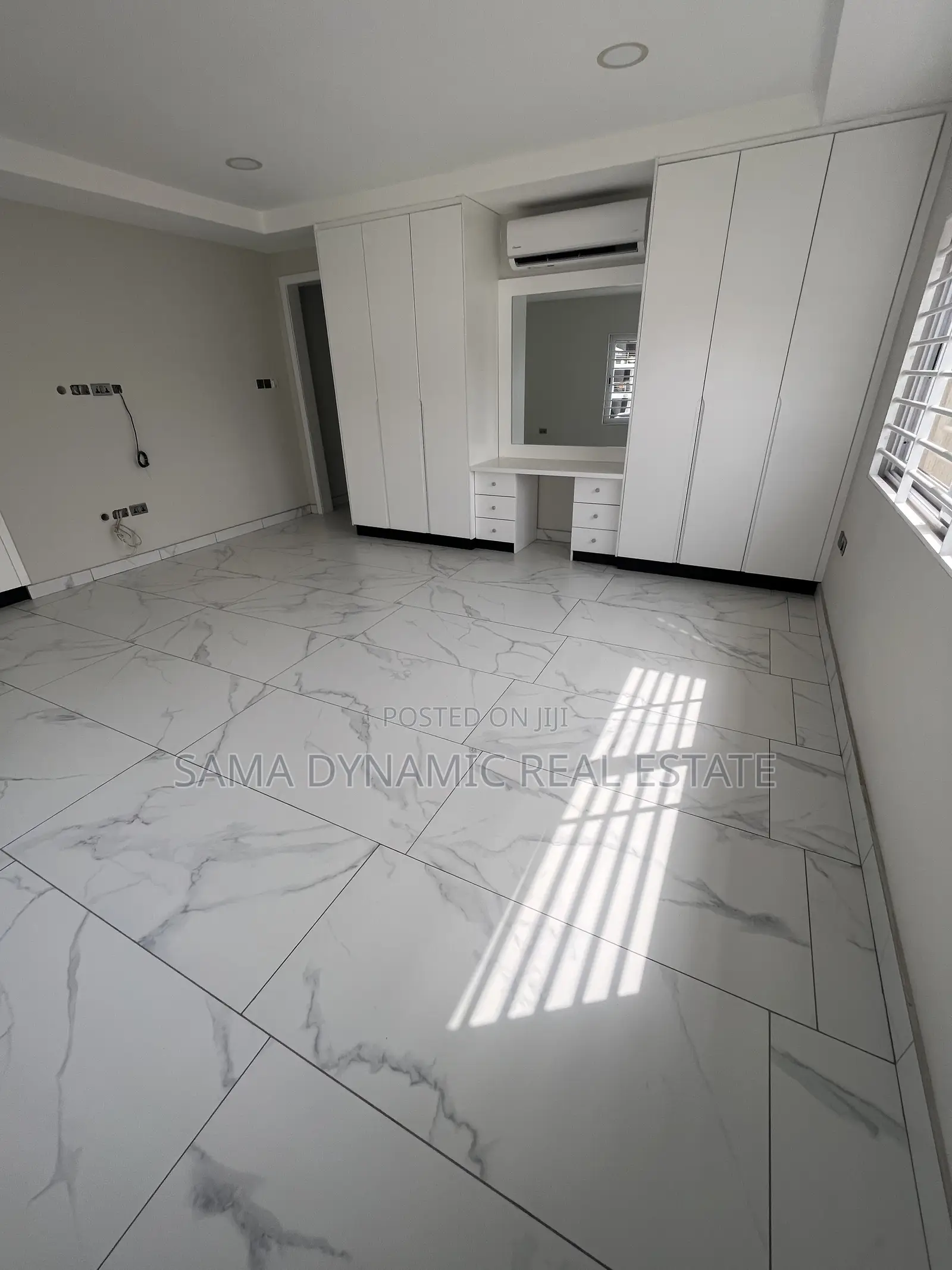 4bdrm House in Roundabout, Tseaddo for sale