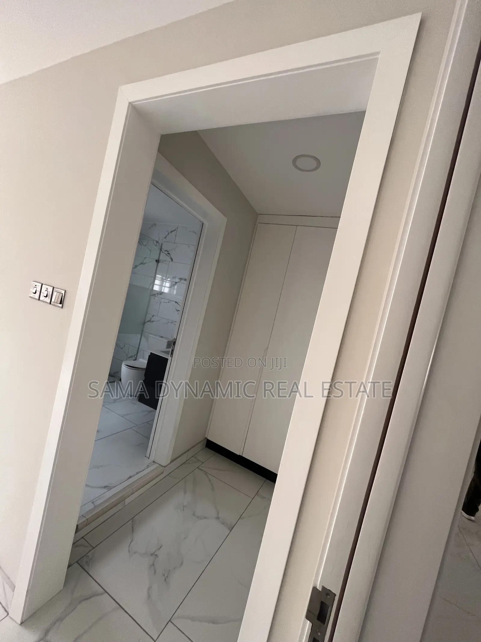 4bdrm House in Roundabout, Tseaddo for sale