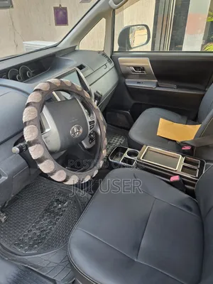 Toyota Voxy 2012 Black