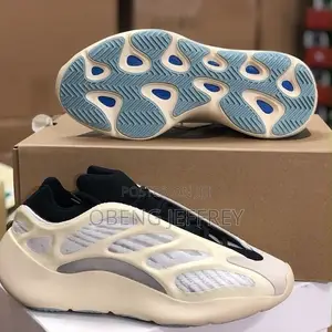 Original Adidas Yeezy 700 V3 Cream-White