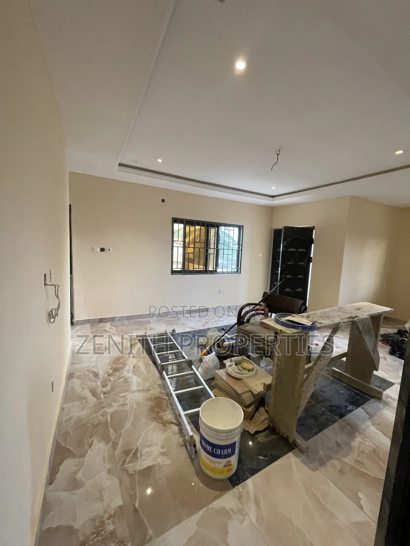 3bdrm Apartment in Zenith Realty, Old Barrier for rent