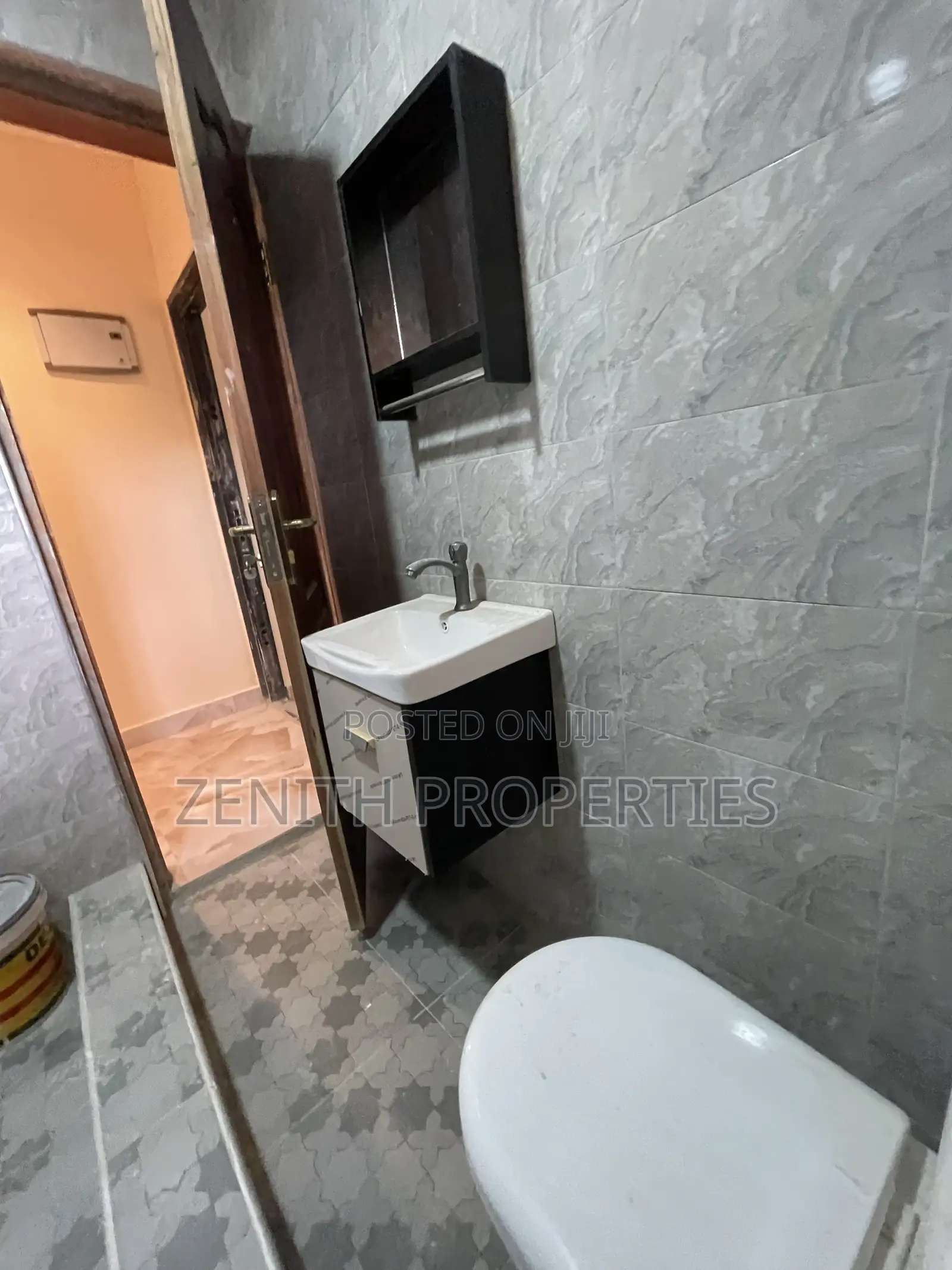 3bdrm Apartment in Zenith Realty, Old Barrier for rent