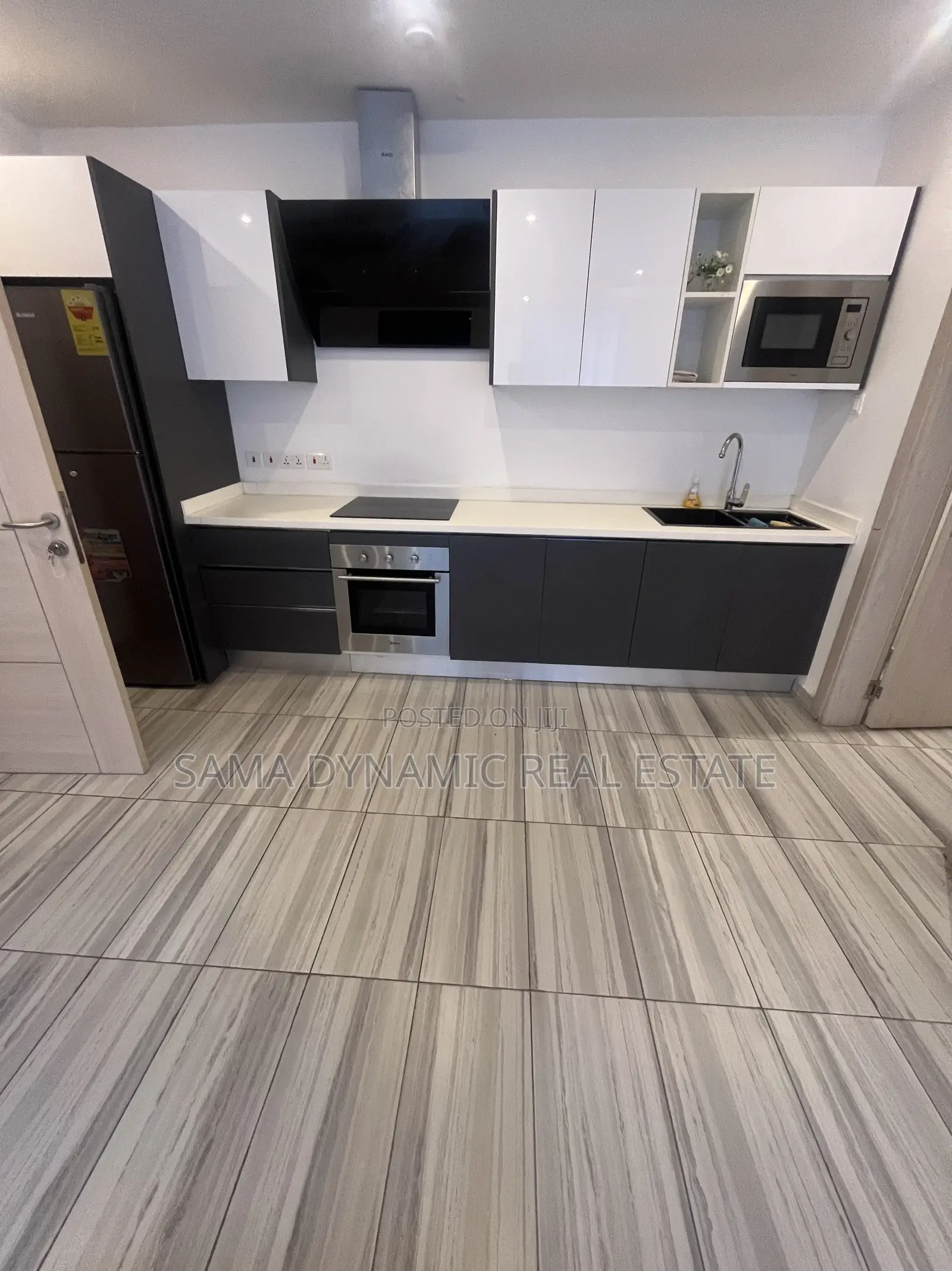 Furnished 2bdrm Apartment in Oxford Street, Osu for sale