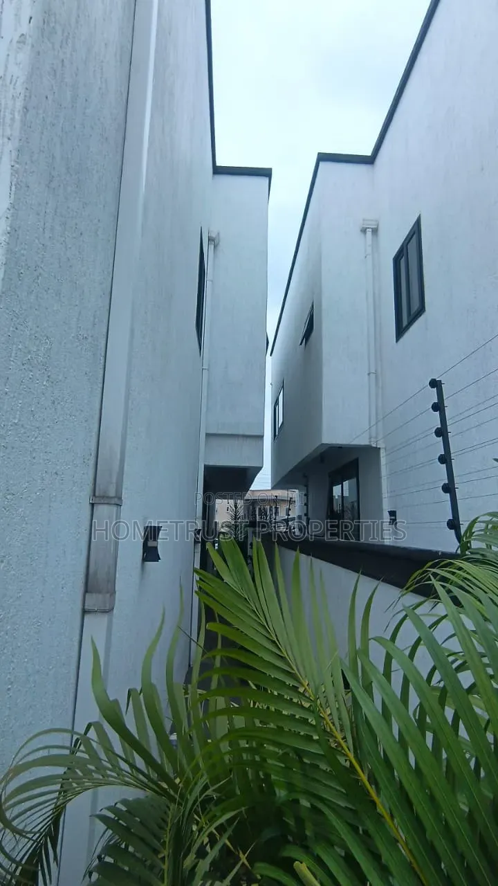 4bdrm Duplex in Tseaddo Burma Hills for sale