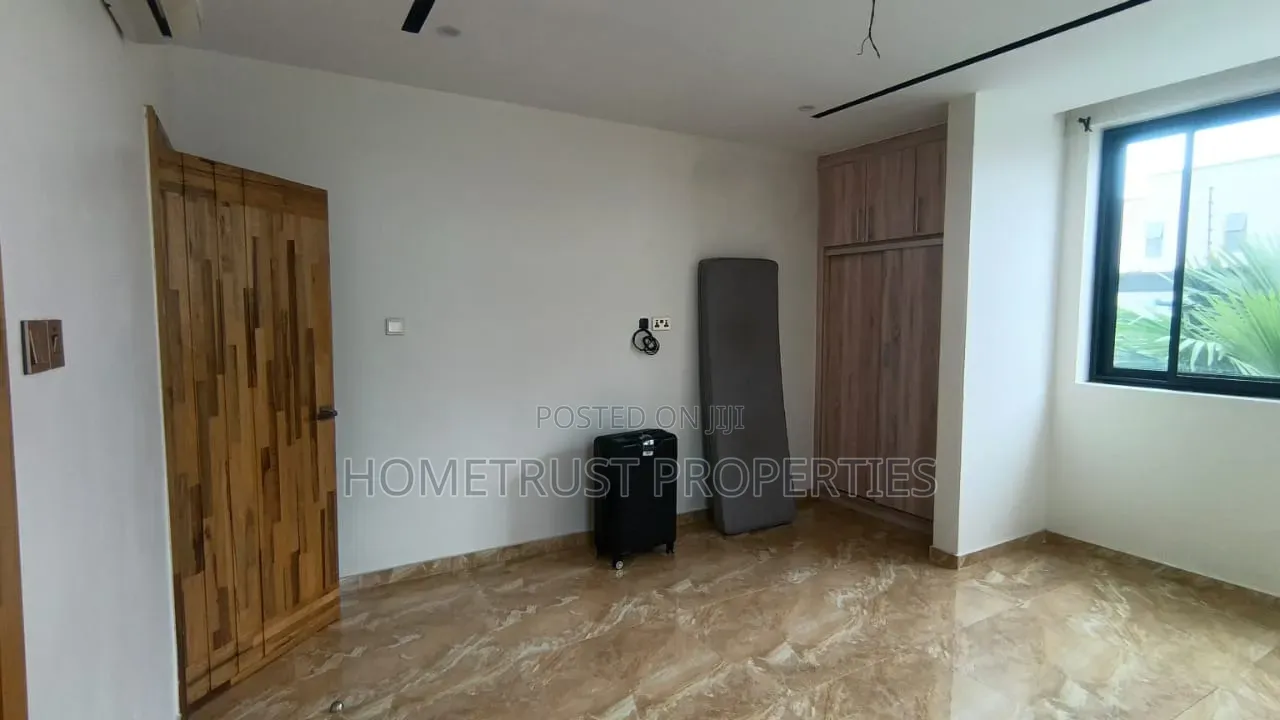 4bdrm Duplex in Tseaddo Burma Hills for sale