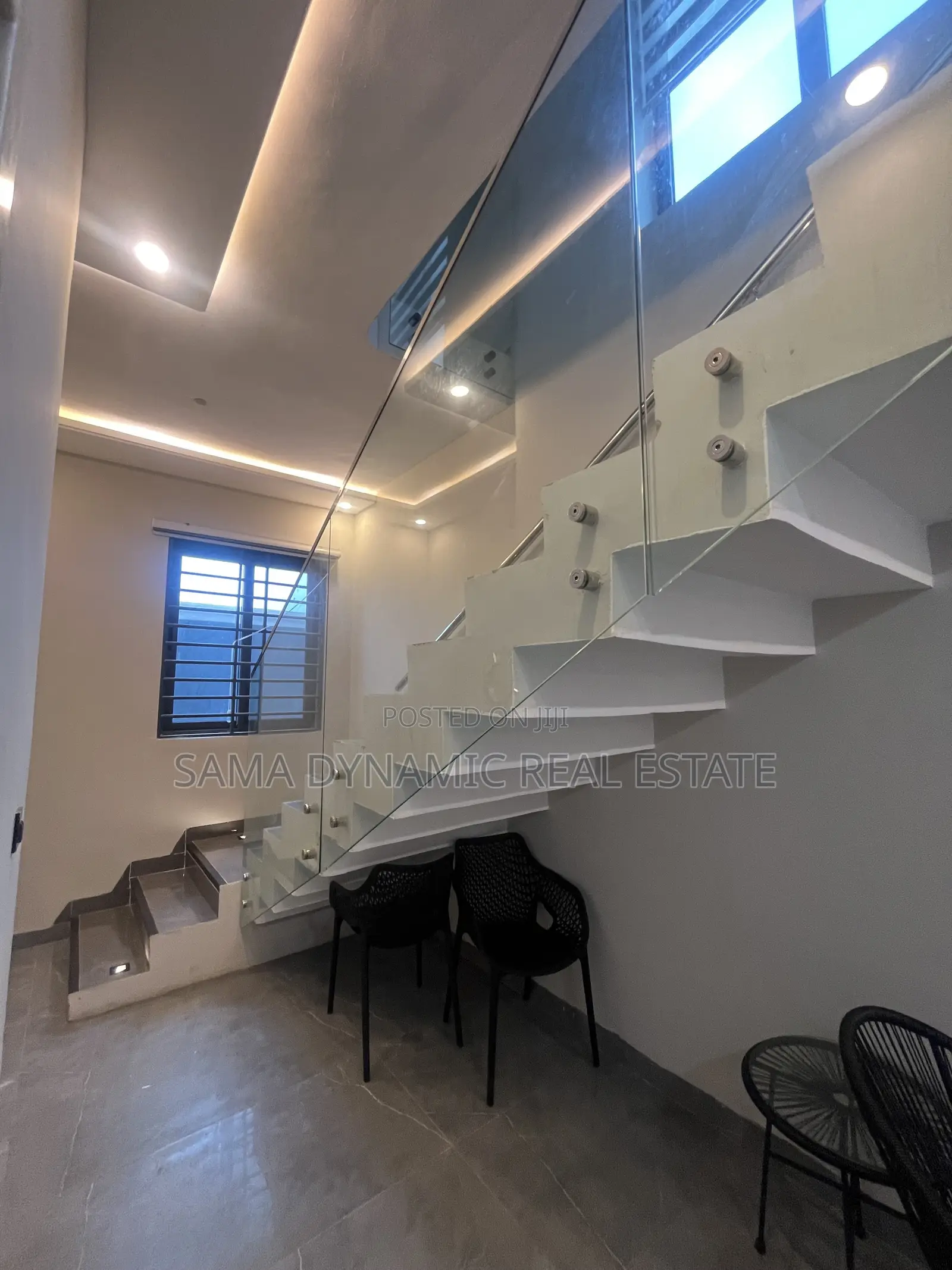 Furnished 5bdrm House in East Airport, Tseaddo for rent