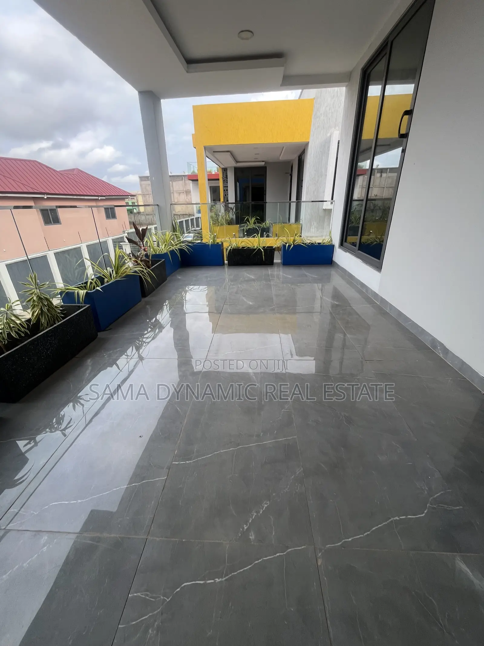 Furnished 5bdrm House in East Airport, Tseaddo for rent