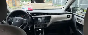 Toyota Corolla 2019 Silver