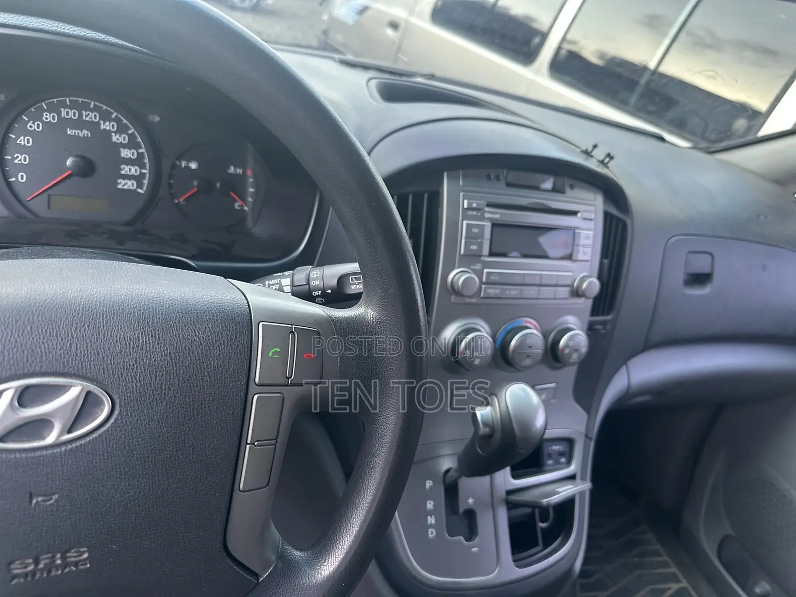 Hyundai Starex 2015 Grey