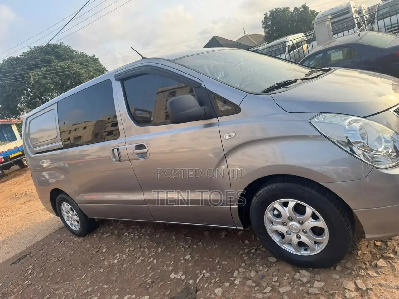 Hyundai Starex 2015 Grey