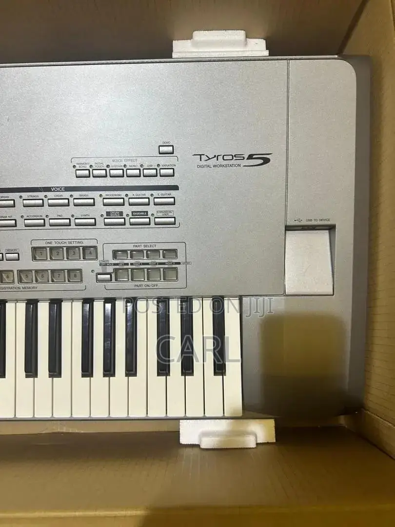 Yamaha Tyros5 76-Key Keyboard