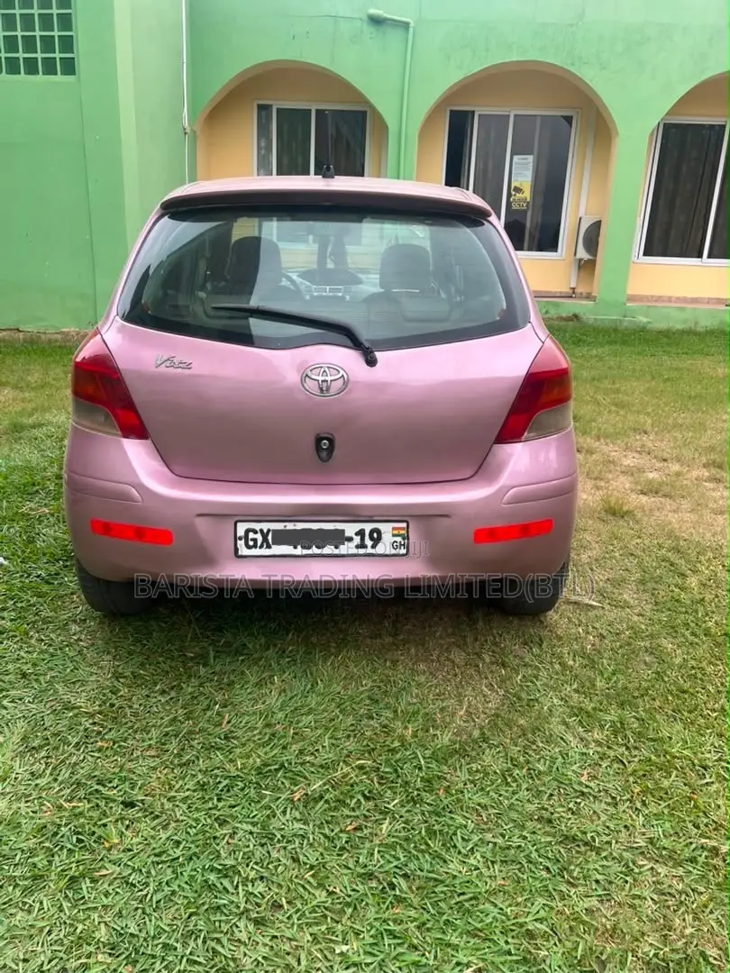 Toyota Vitz 1.3 AWD 5dr 2010 Pearl