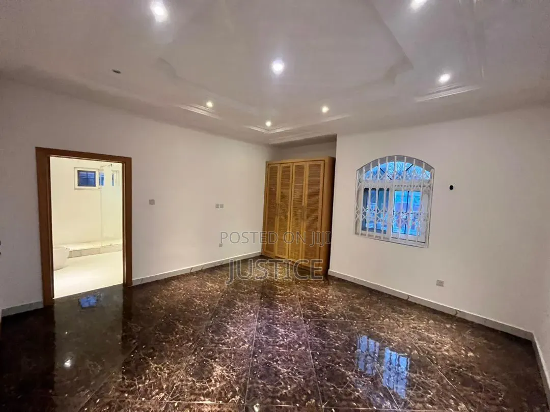 5bdrm Mansion in East Legon, Ghana Link Area for rent