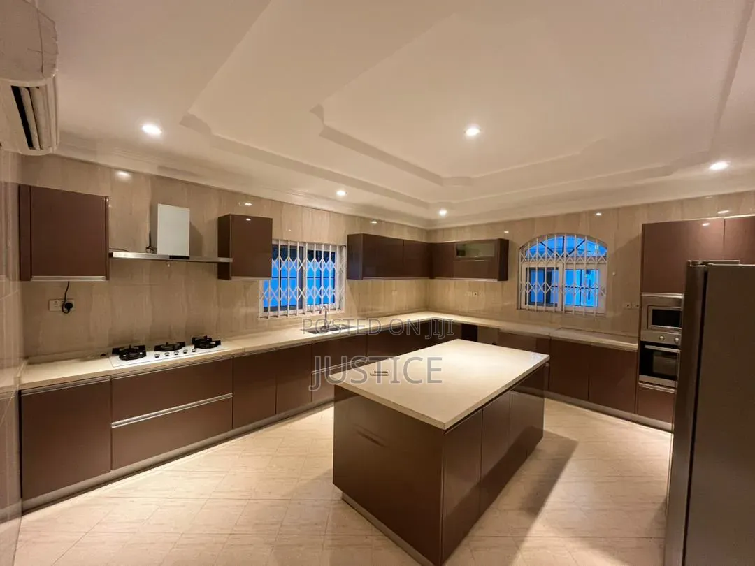 5bdrm Mansion in East Legon, Ghana Link Area for rent