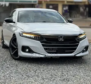 Honda Accord Sport 2.0T 2022 White