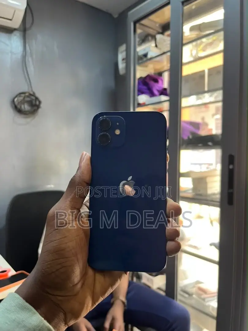 Apple iPhone 12 64 GB Blue
