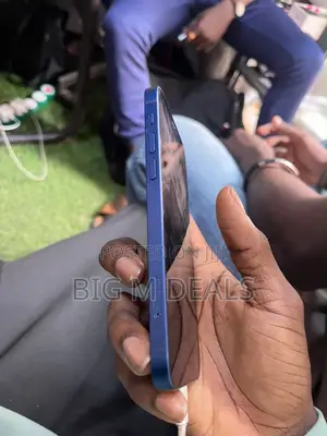 Apple iPhone 12 64 GB Blue