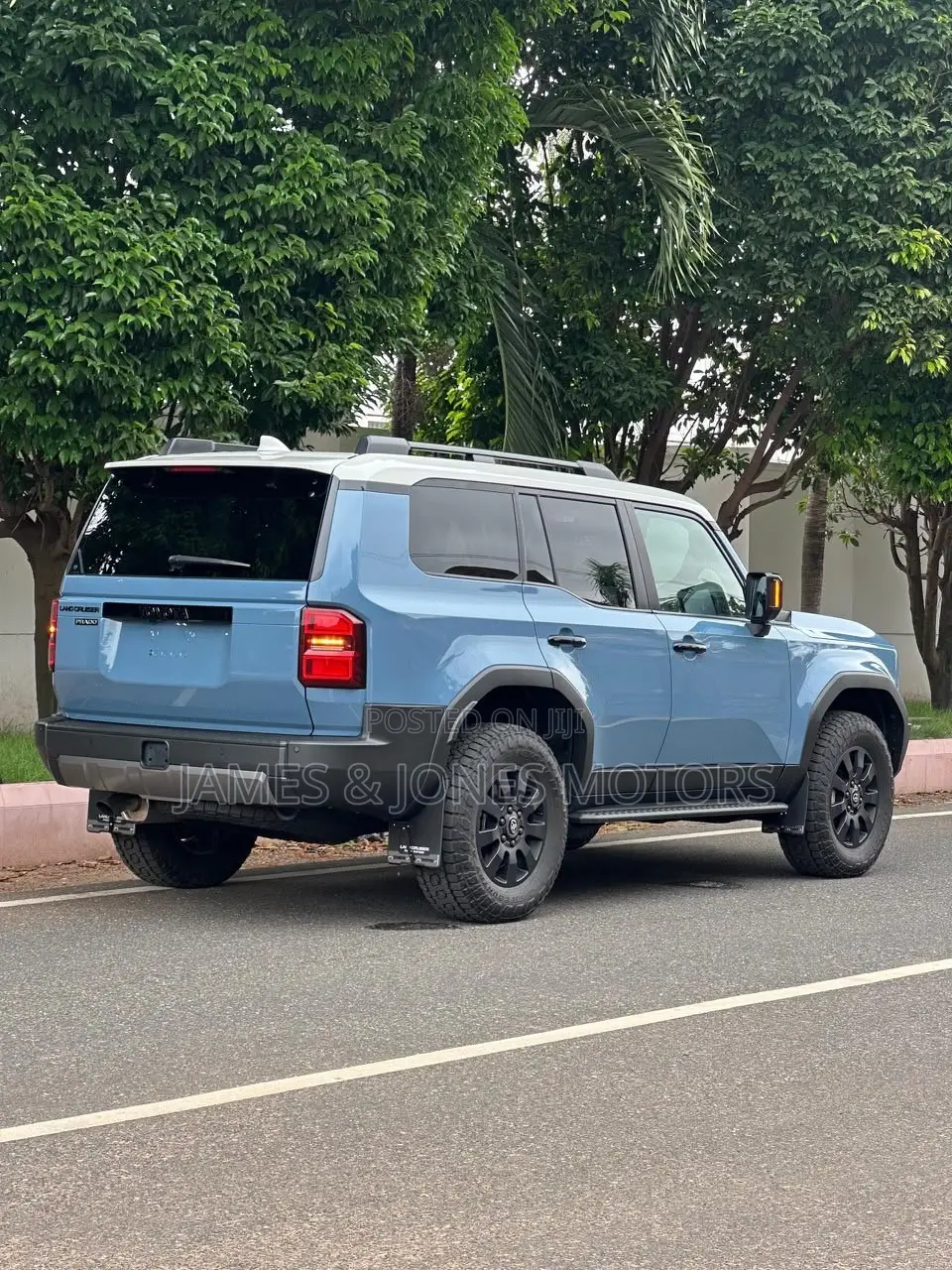 New Toyota Land Cruiser Prado 2.8 2024 Blue
