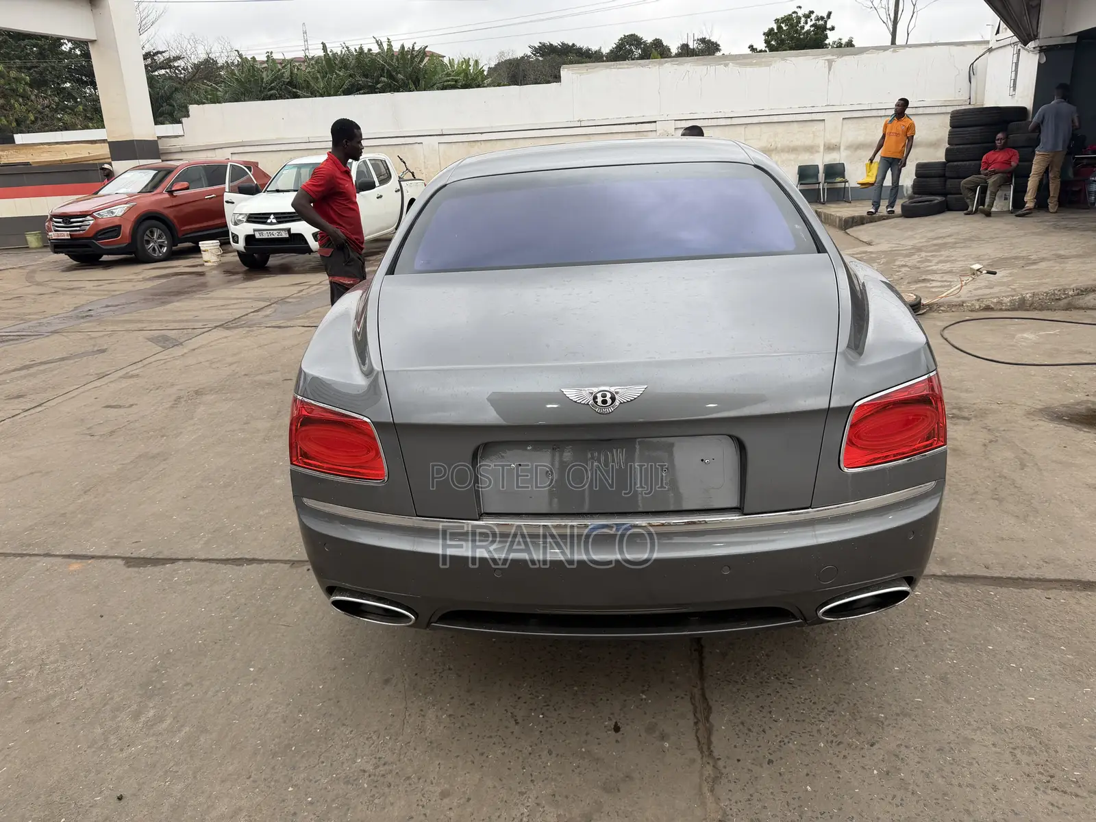 Bentley Flying Spur V8 2019 Gray