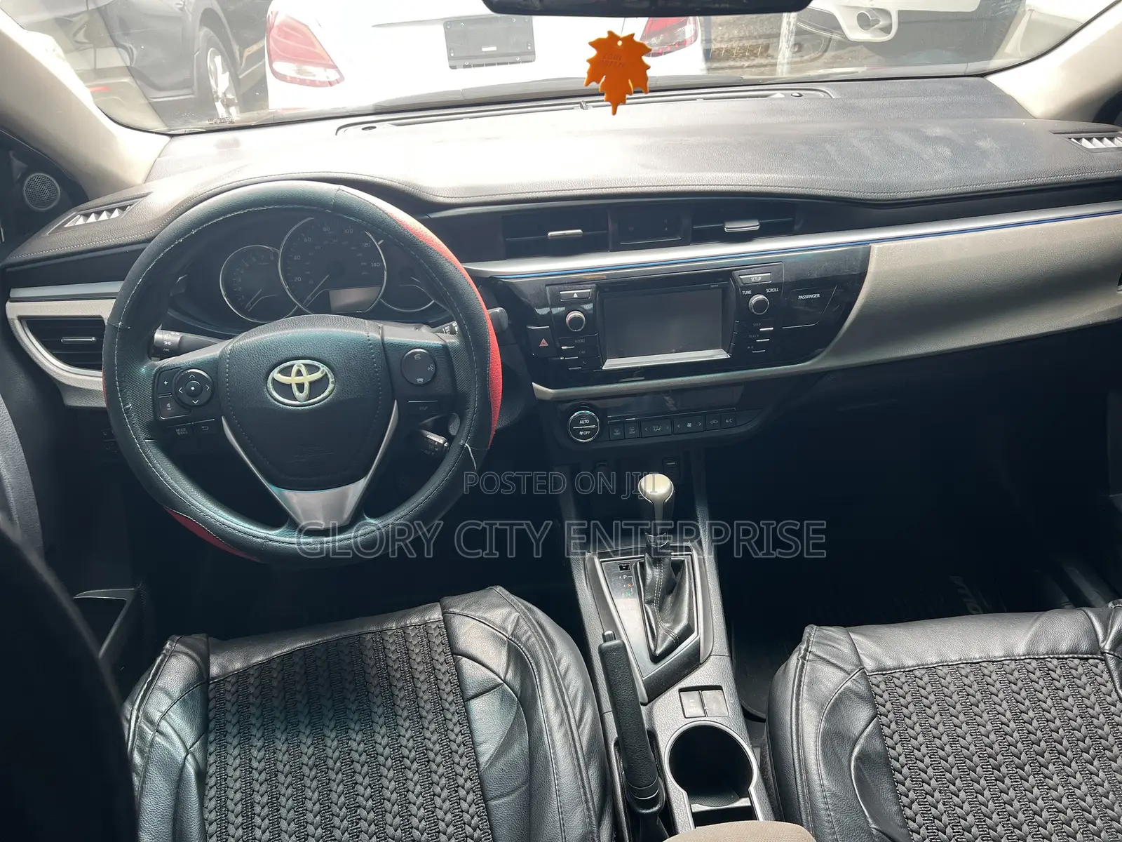 Toyota Corolla LE Eco 4dr Sedan (1.8L 4cyl CVT) 2015 Black