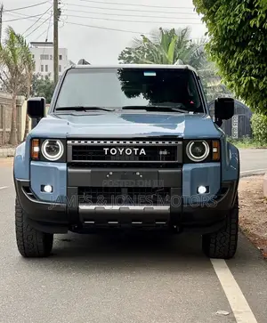 New Toyota Land Cruiser Prado 2.8 2024 Blue