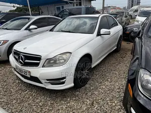 Mercedes-Benz C300 Luxury 4Matic Sedan AWD (3.5L 6cyl 7A) 2013 White