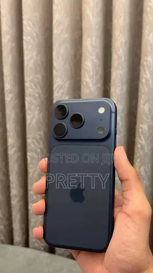 New Apple iPhone 17 Pro Max 256 GB Black
