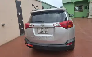 Toyota RAV4 LE 4dr SUV (2.5L 4cyl 6A) 2014 Silver