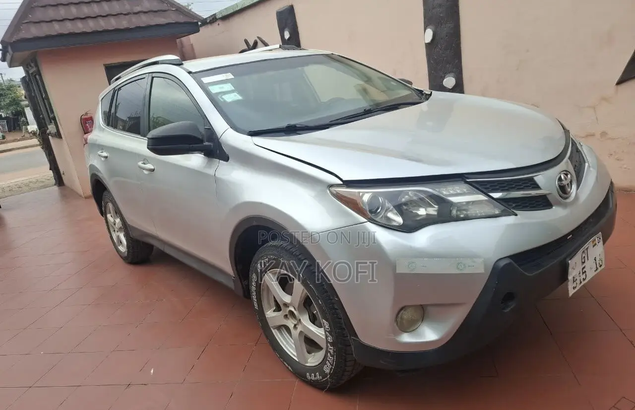 Toyota RAV4 LE 4dr SUV (2.5L 4cyl 6A) 2014 Silver