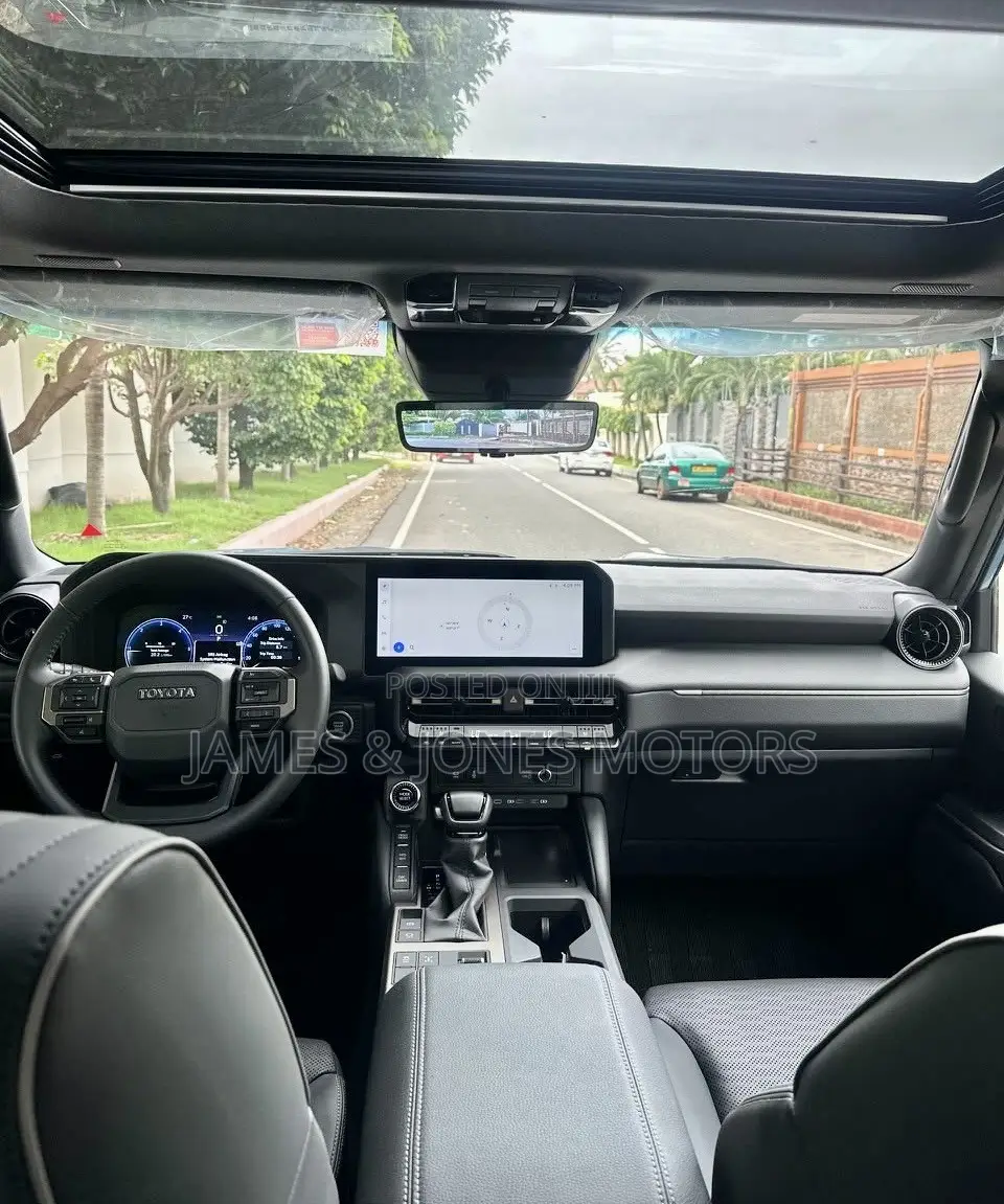 New Toyota Land Cruiser Prado 2.8 2024 Blue