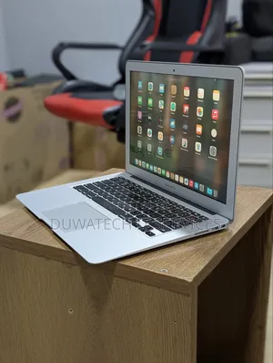 Laptop Apple MacBook Air 2017 8GB Intel Core i5 SSD 256GB