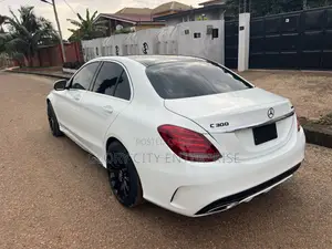 Mercedes-Benz C300 2016 White