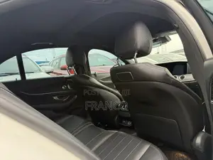Mercedes-Benz E300 2019 White