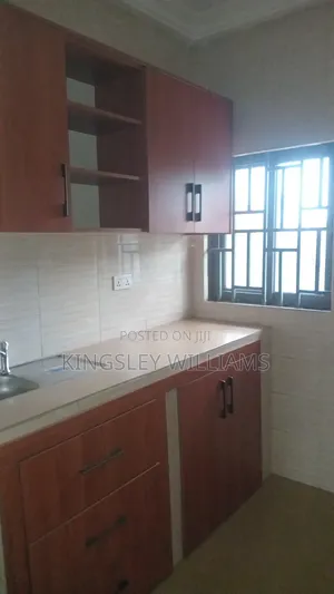 2bdrm Apartment in Afoko Foto for rent