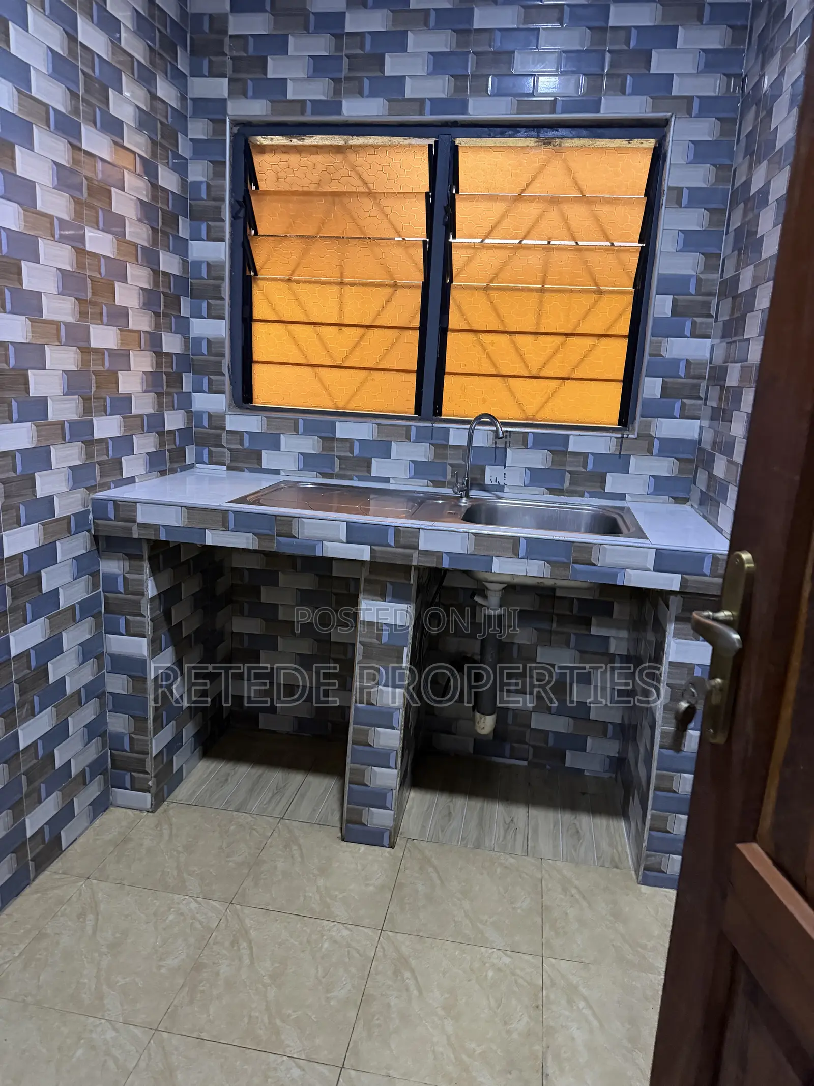 2bdrm Apartment in Retede Properties, Atwima Kwanwoma for rent