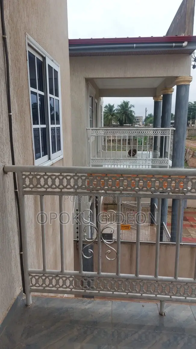 3bdrm Duplex in Ga Odumase, Olebu for sale