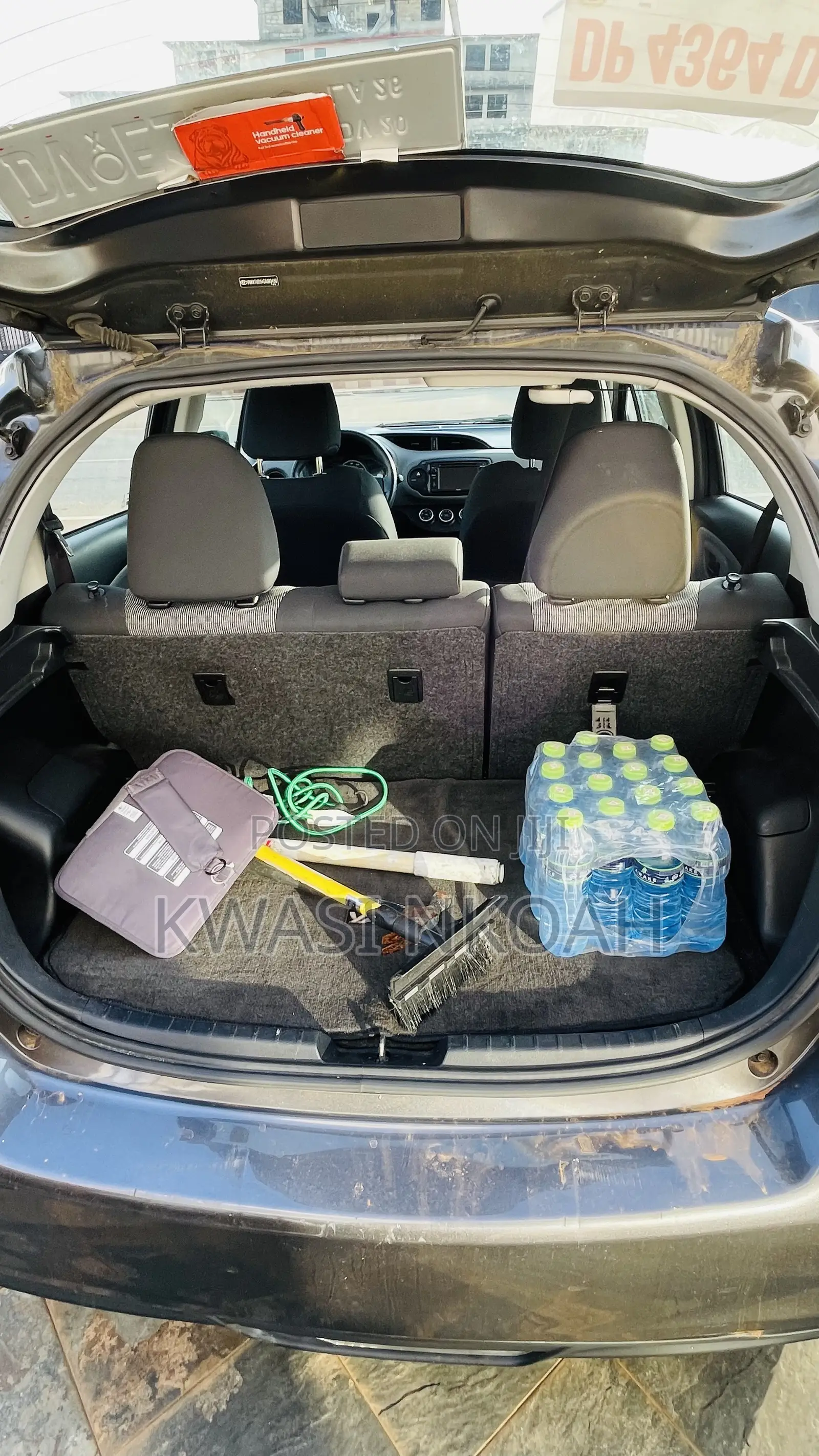 Toyota Yaris L Hatchback 5dr 2016 Gray