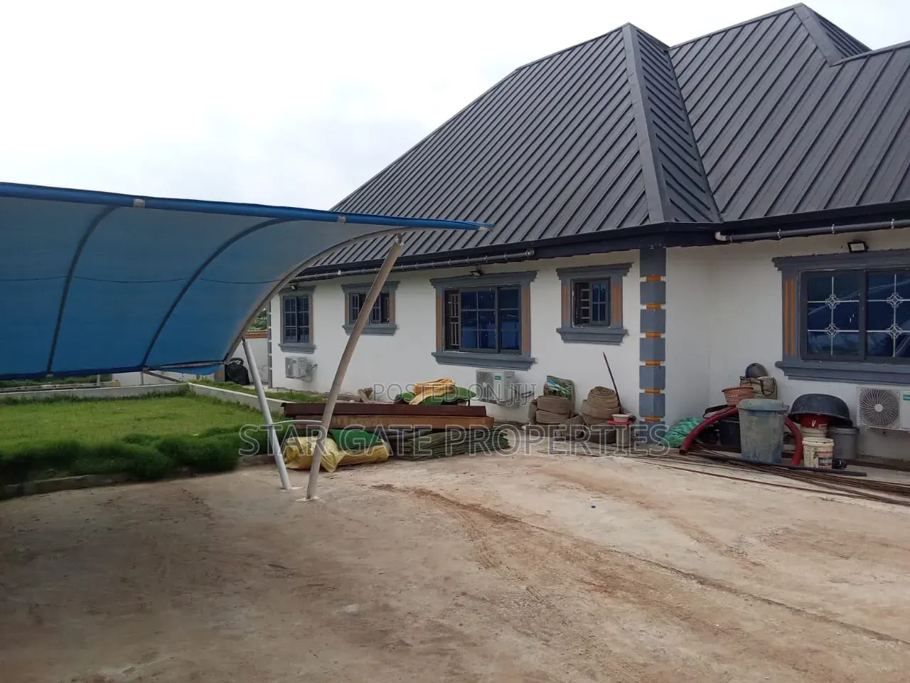4bdrm House in Amoabeng , Near, Kumasi Metropolitan for sale