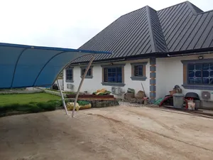 4bdrm House in Amoabeng , Near, Kumasi Metropolitan for sale